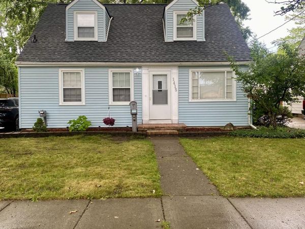1415 Poxson Avenue, Lansing, MI 48910