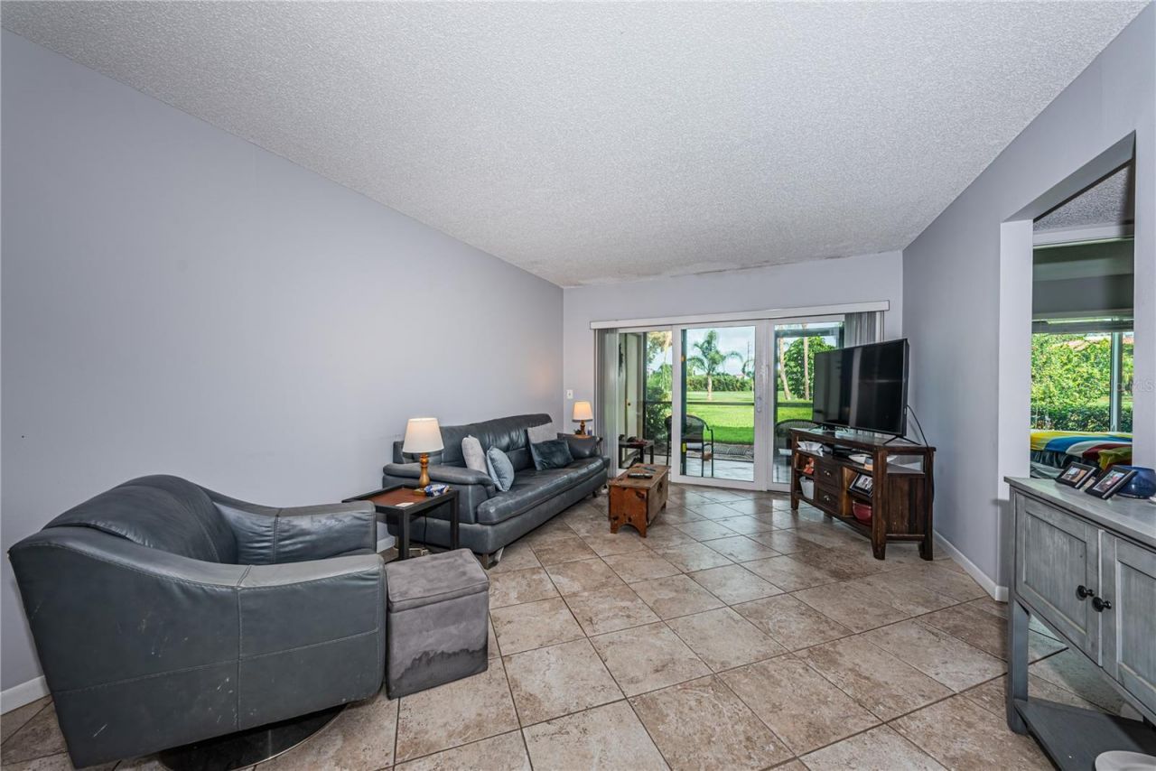 6269 Palma Del Mar Boulevard S, Unit 112, Saint Petersburg, FL 33715 Photo