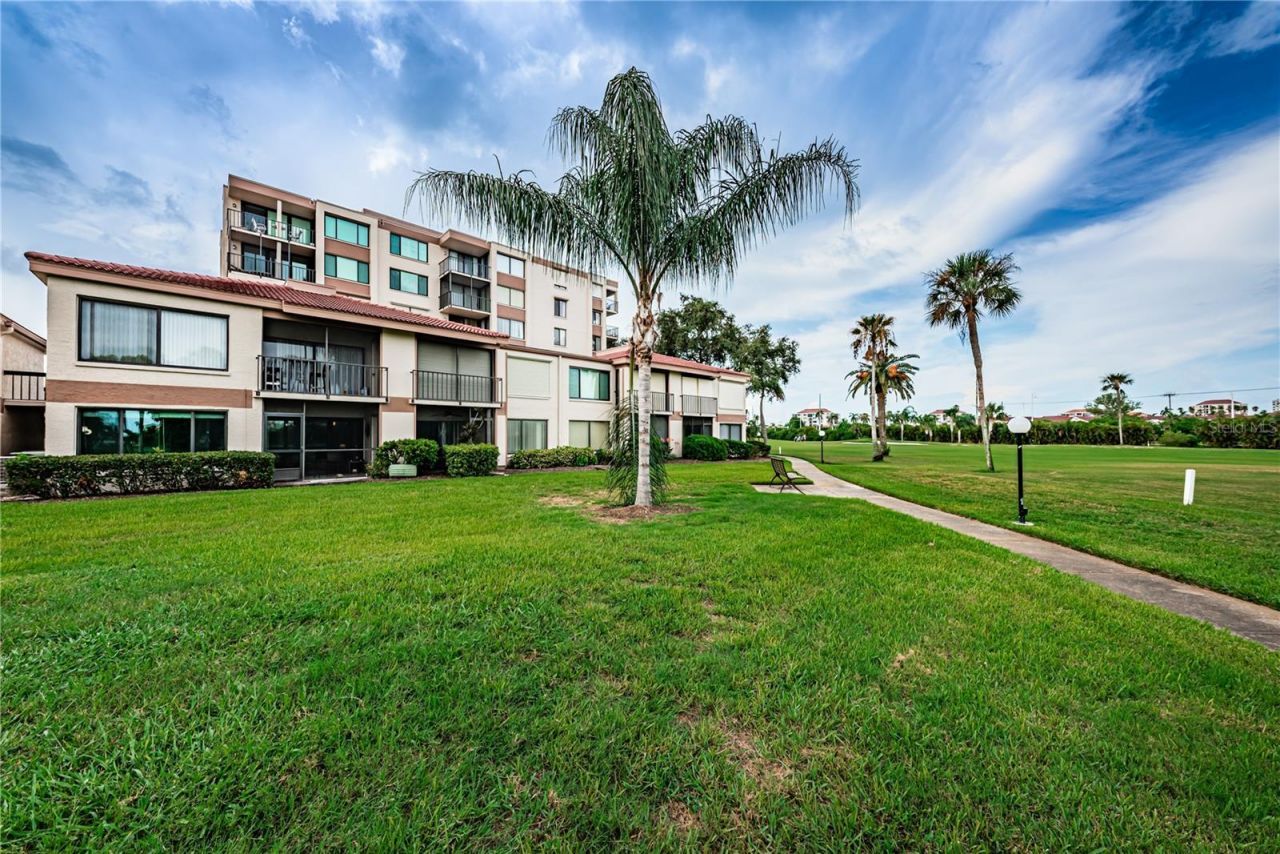 6269 Palma Del Mar Boulevard S, Unit 112, Saint Petersburg, FL 33715 Photo
