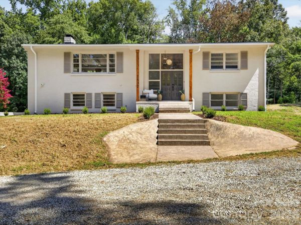 2532 Sam Newell Road , Matthews, NC 28105