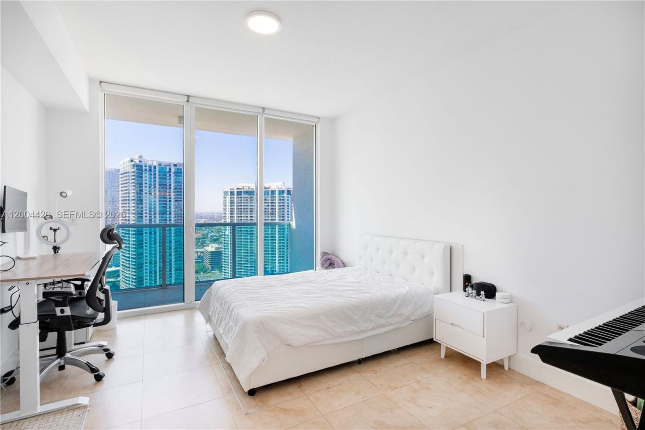 31 SE 5th St, Unit 4121, Miami, FL 33131 Photo
