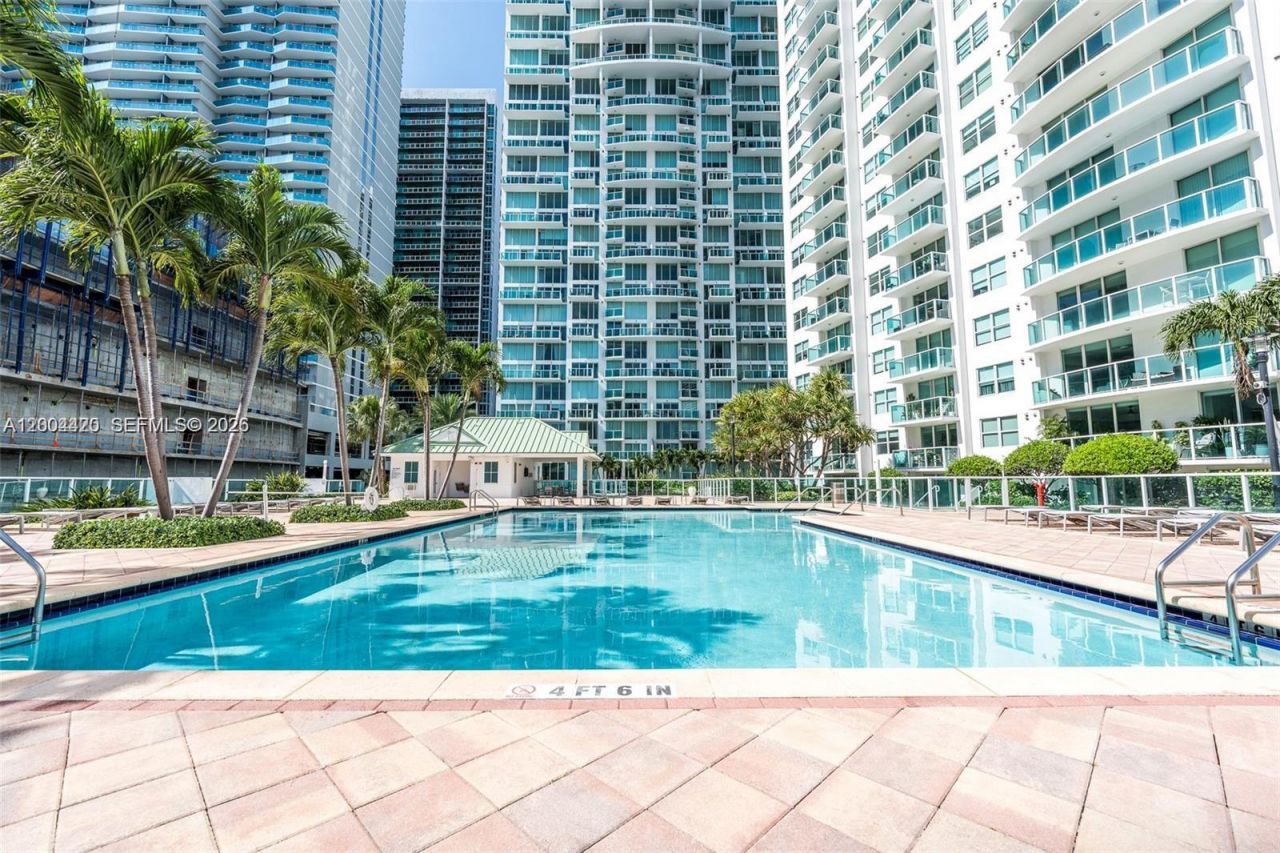 31 SE 5th St, Unit 4121, Miami, FL 33131 Photo