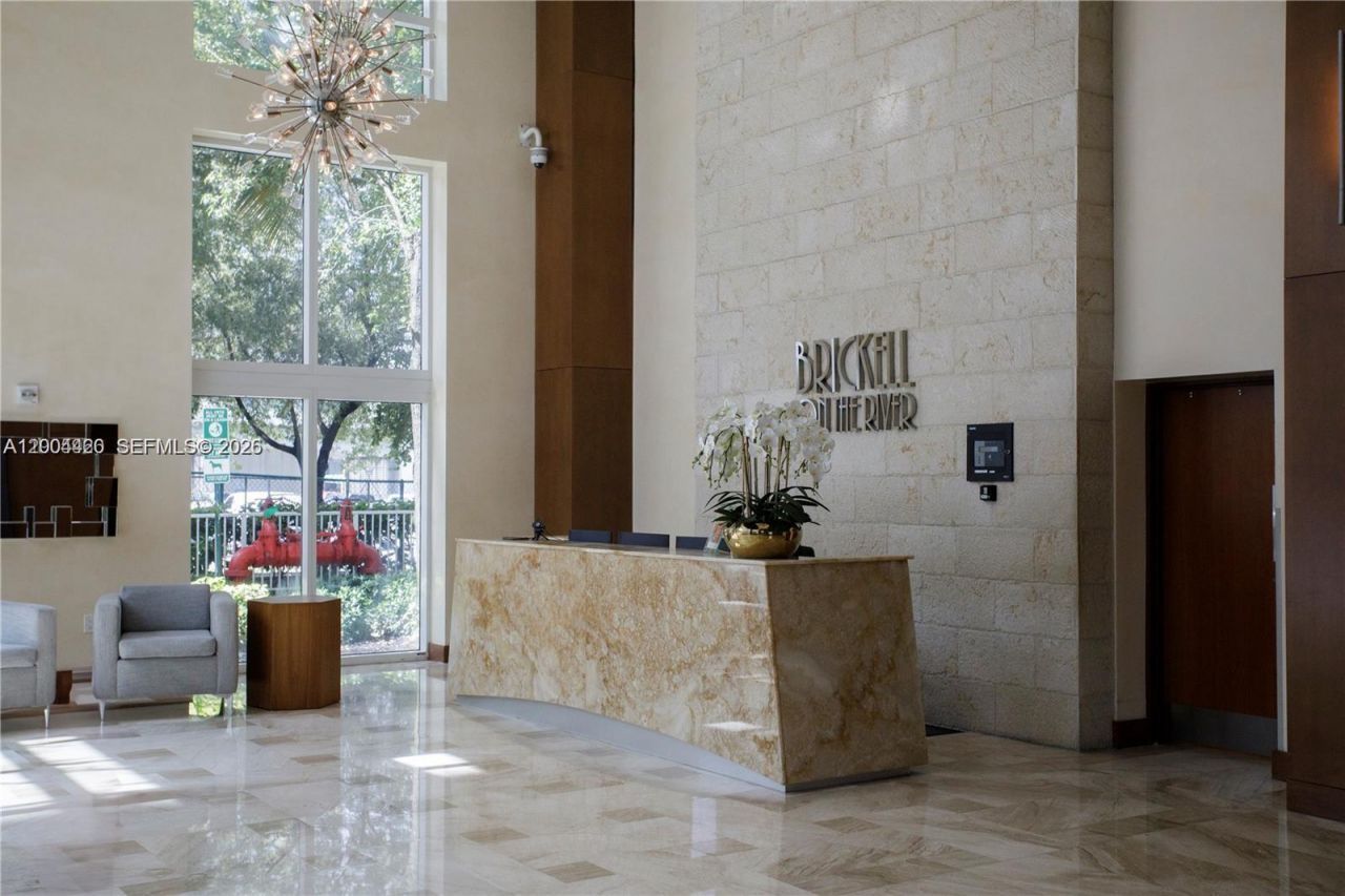 31 SE 5th St, Unit 4121, Miami, FL 33131 Photo