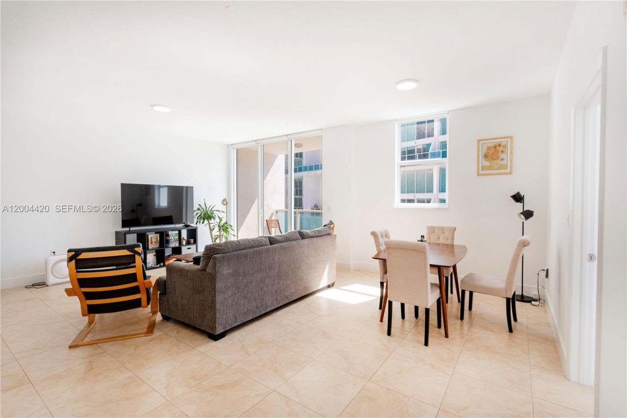 31 SE 5th St, Unit 4121, Miami, FL 33131 Photo