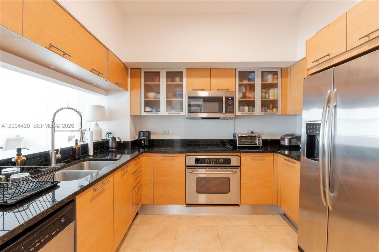 31 SE 5th St, Unit 4121, Miami, FL 33131 Photo