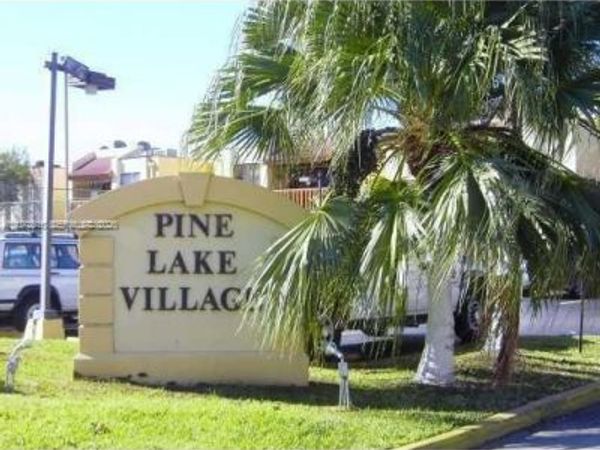 Unit 302, Miami, FL 33172