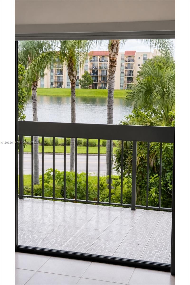 Please Call For Address, Unit 302, Miami, FL 33172 Photo