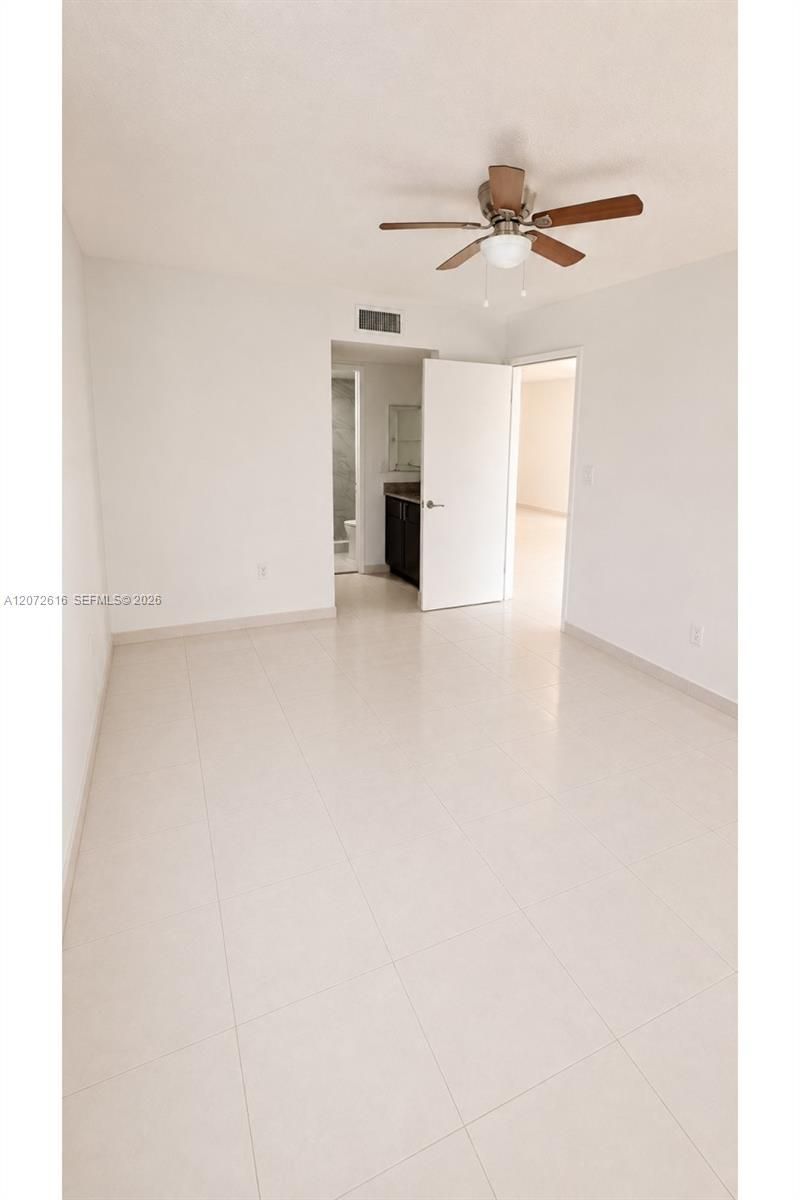 Please Call For Address, Unit 302, Miami, FL 33172 Photo