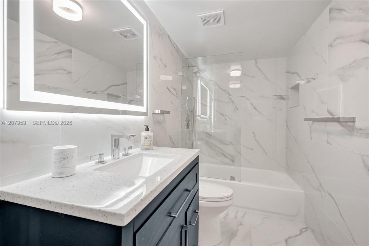 6820 Indian Creek Dr, Unit 9A, Miami Beach, FL 33141 Photo