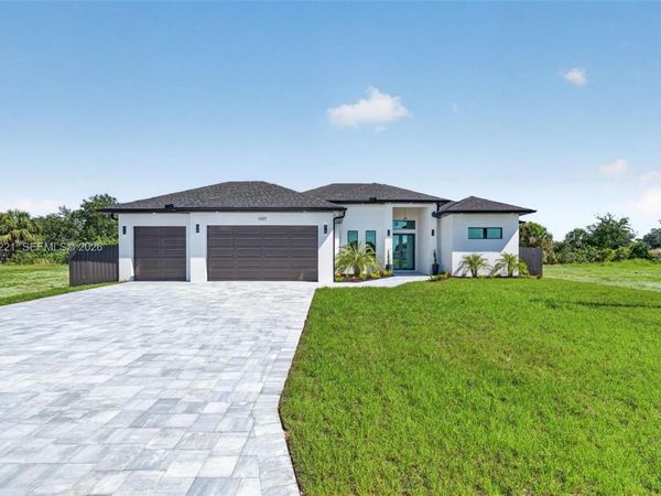 1327 NE 23rd ST , Cape Coral, FL 33909