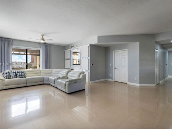 8390 SW 72nd Ave , Unit 612, Miami, FL 33143
