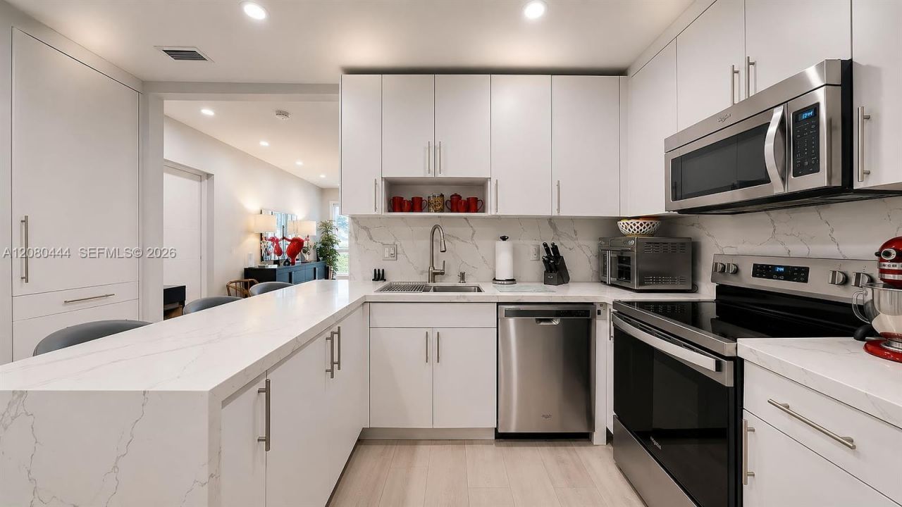 6 Carmona Ave , Coral Gables, FL 33134 Photo