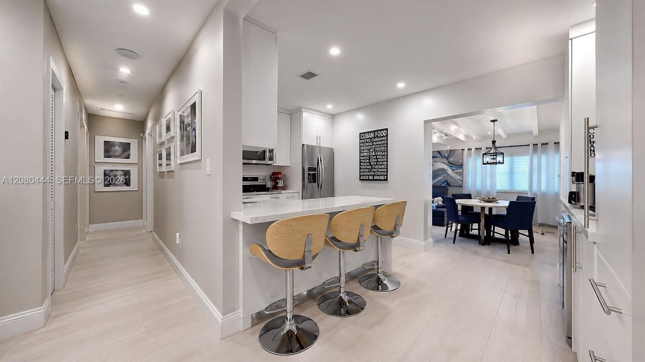 6 Carmona Ave , Coral Gables, FL 33134 Photo