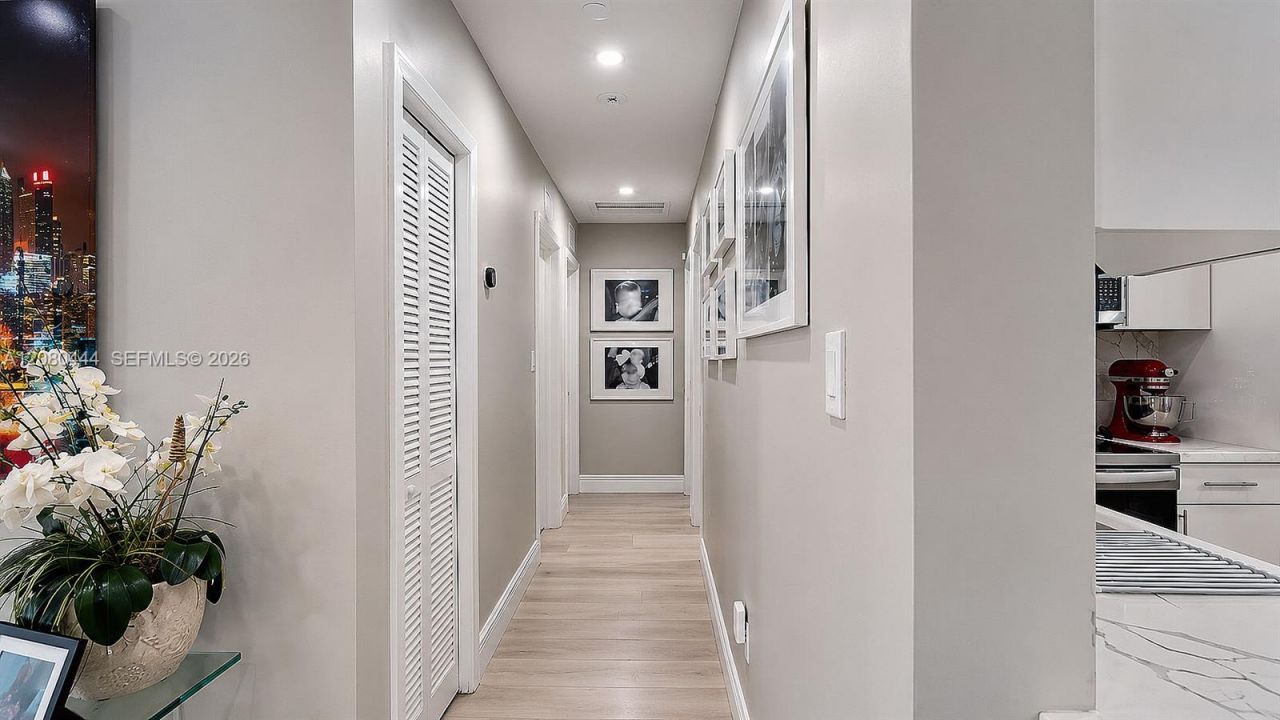 6 Carmona Ave , Coral Gables, FL 33134 Photo