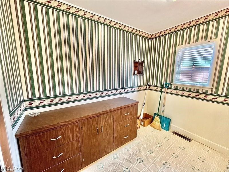 171 Broad Street, Conneaut, OH 44030 Photo 9