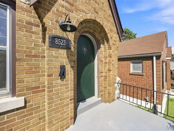 8523 Philo Avenue , Affton, MO 63123