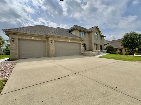10433 Amber Lane , Orland Park, IL 60467