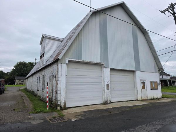 19 N Liberty Street , Alexandria, OH 43001
