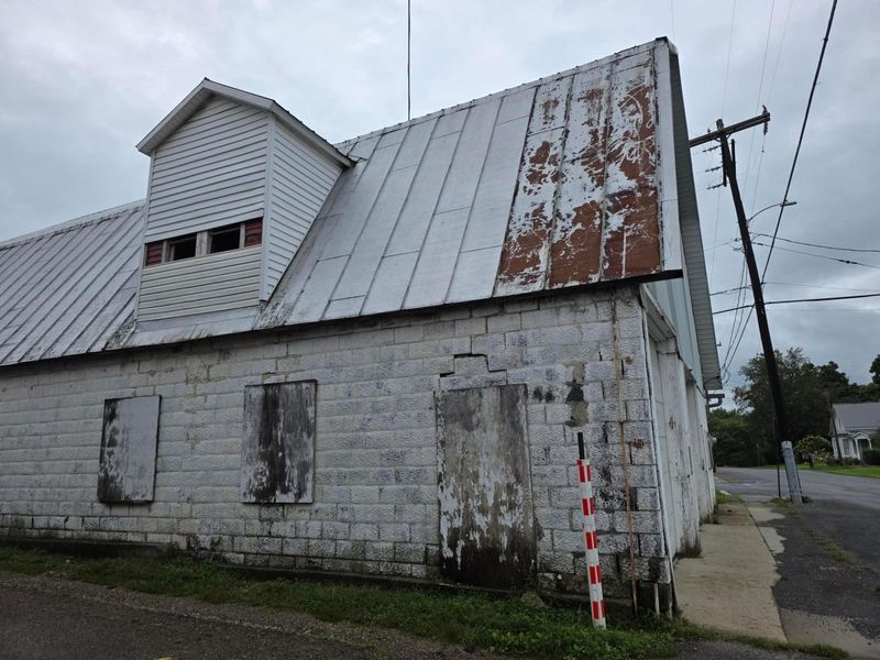 19 N Liberty Street, Alexandria, OH 43001 Photo 2