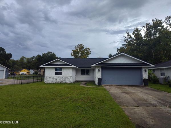 136 Muscovy Court, Daytona Beach, FL 32119
