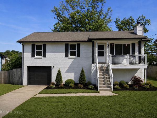 4321 Valley Grove Dr , Hermitage, TN 37076