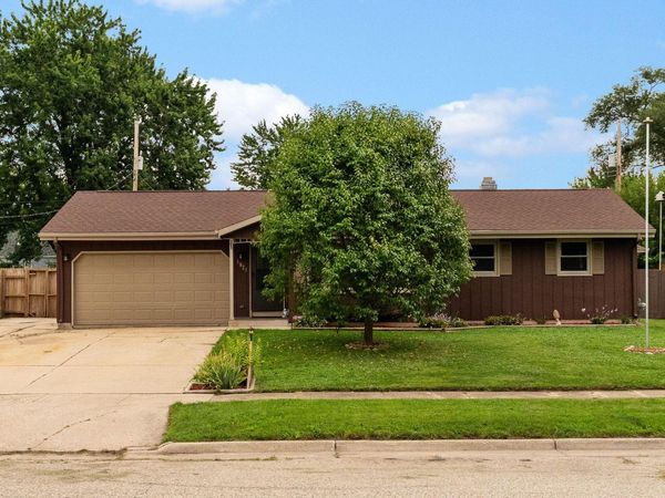 1821 S Marion Avenue, Janesville, WI 53546