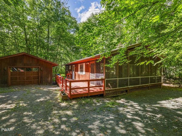 132 Pommel Drive , Lords Valley, PA 18428