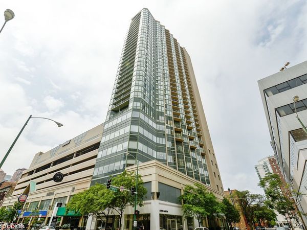 111 W Maple Street , Unit 2711, Chicago, IL 60610