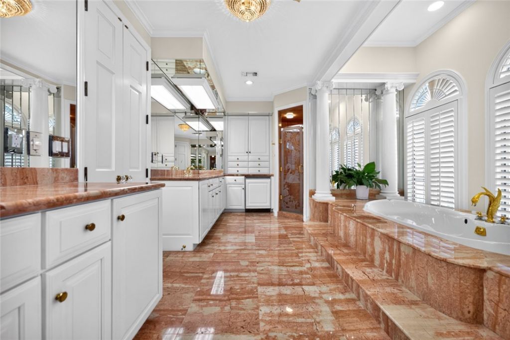 100 Seaway Court, Vero Beach, FL 32963 Photo