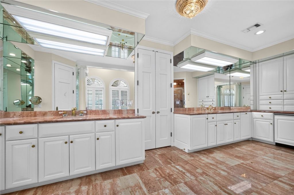 100 Seaway Court, Vero Beach, FL 32963 Photo