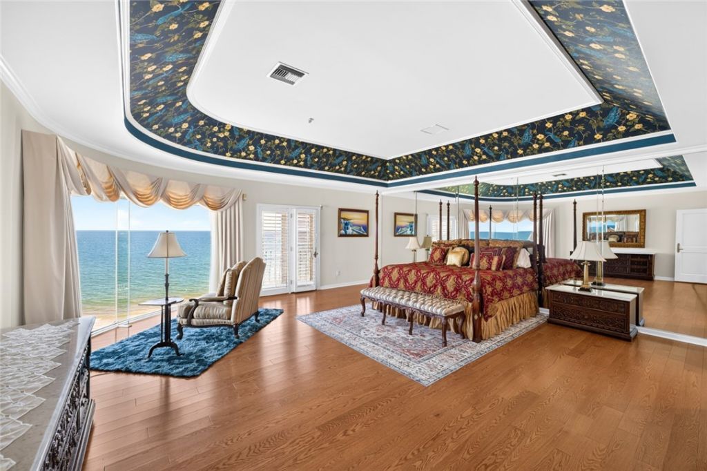 100 Seaway Court, Vero Beach, FL 32963 Photo