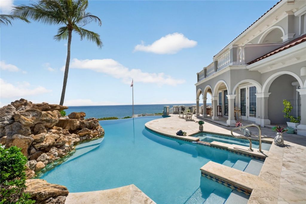 100 Seaway Court, Vero Beach, FL 32963 Photo