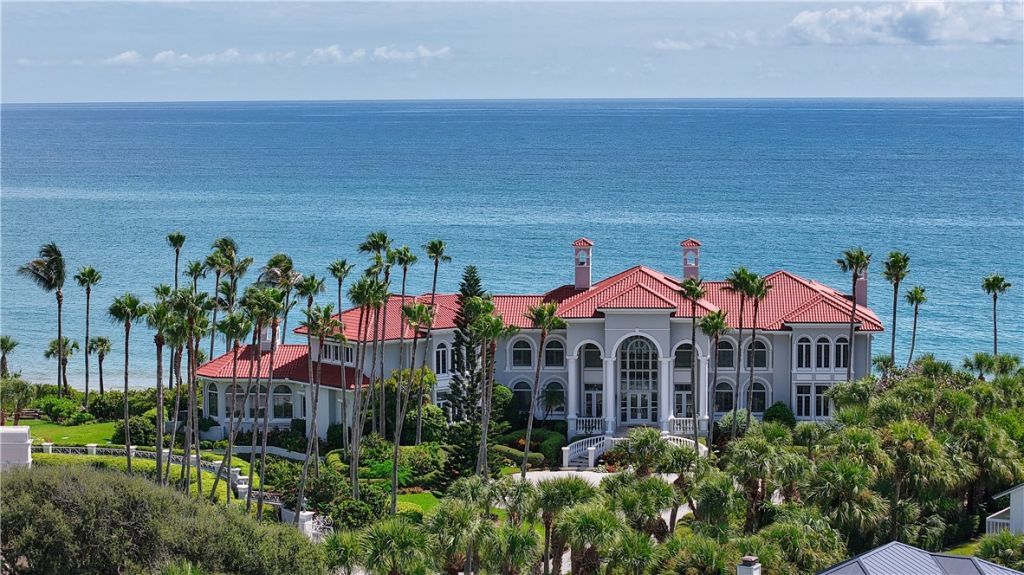 100 Seaway Court, Vero Beach, FL 32963 Photo