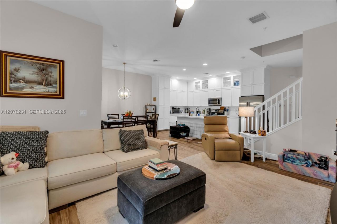 Please Call For Address, Pembroke Pines, FL 33028 Photo