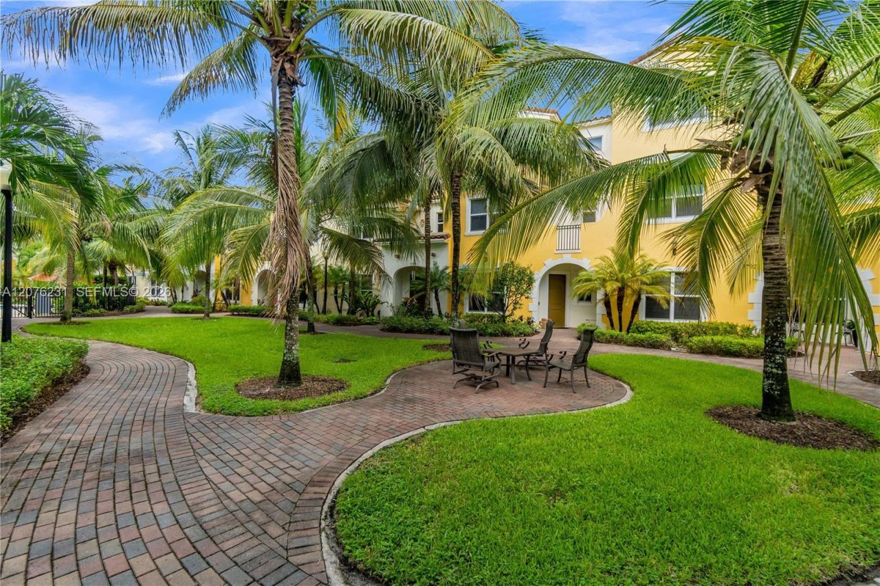Please Call For Address, Pembroke Pines, FL 33028 Photo