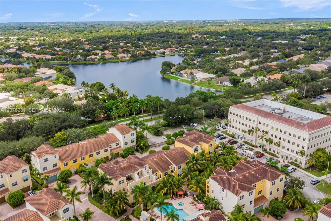 Please Call For Address, Pembroke Pines, FL 33028 Photo