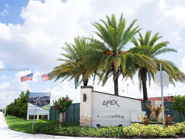 8015 NW 104th Ave, Unit 25, Doral, FL 33178