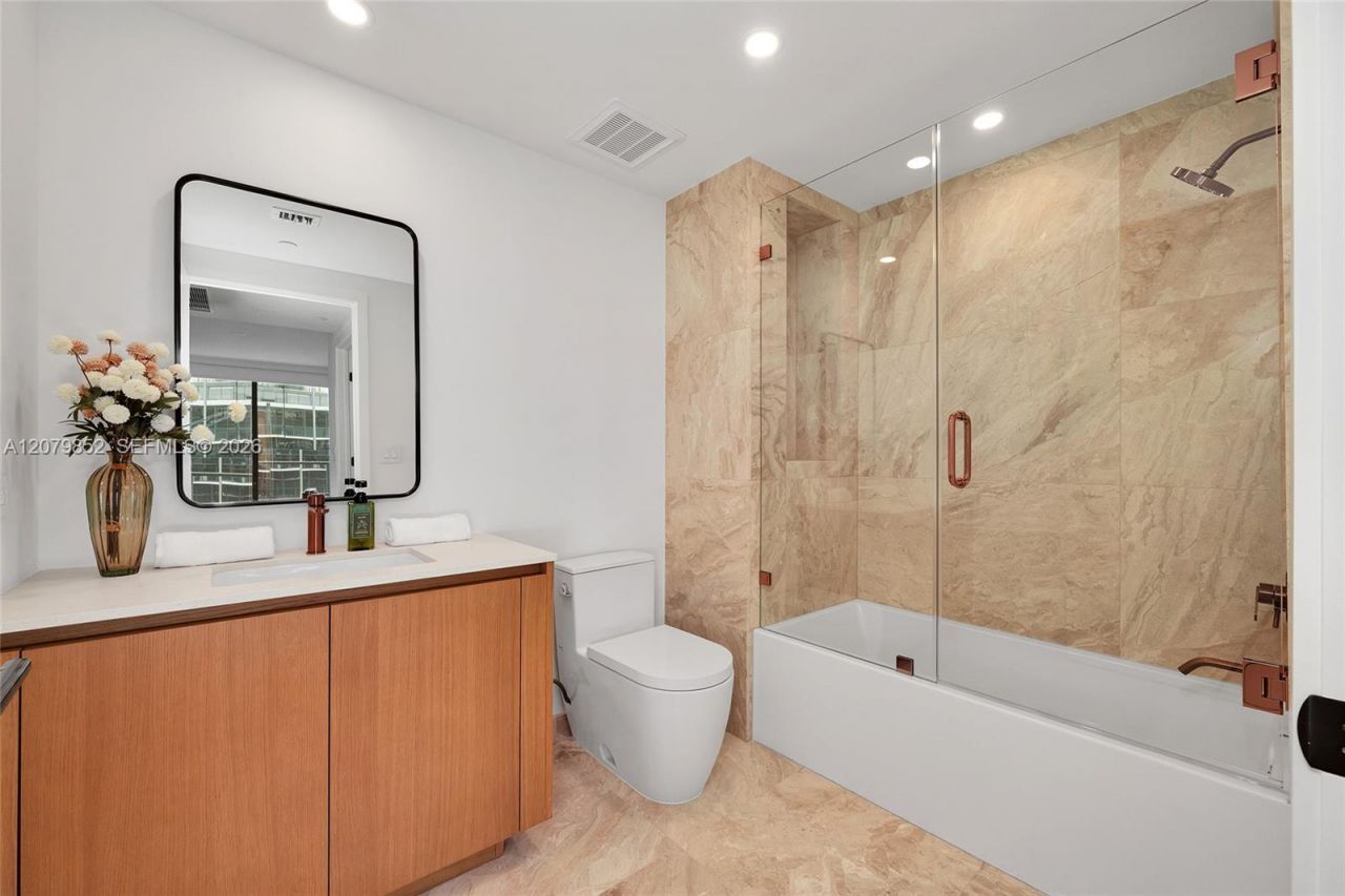 1176 97th St , Unit 704, Bay Harbor Islands, FL 33154 Photo