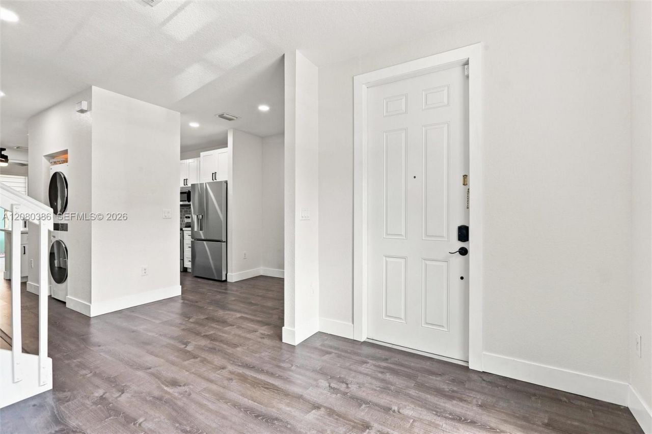 9145 SW 227th St , Unit 4, Cutler Bay, FL 33190 Photo