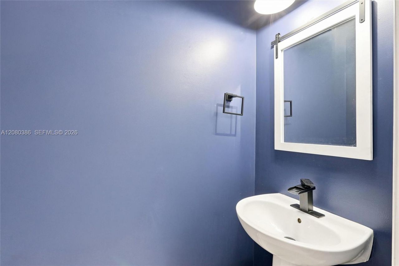 9145 SW 227th St , Unit 4, Cutler Bay, FL 33190 Photo