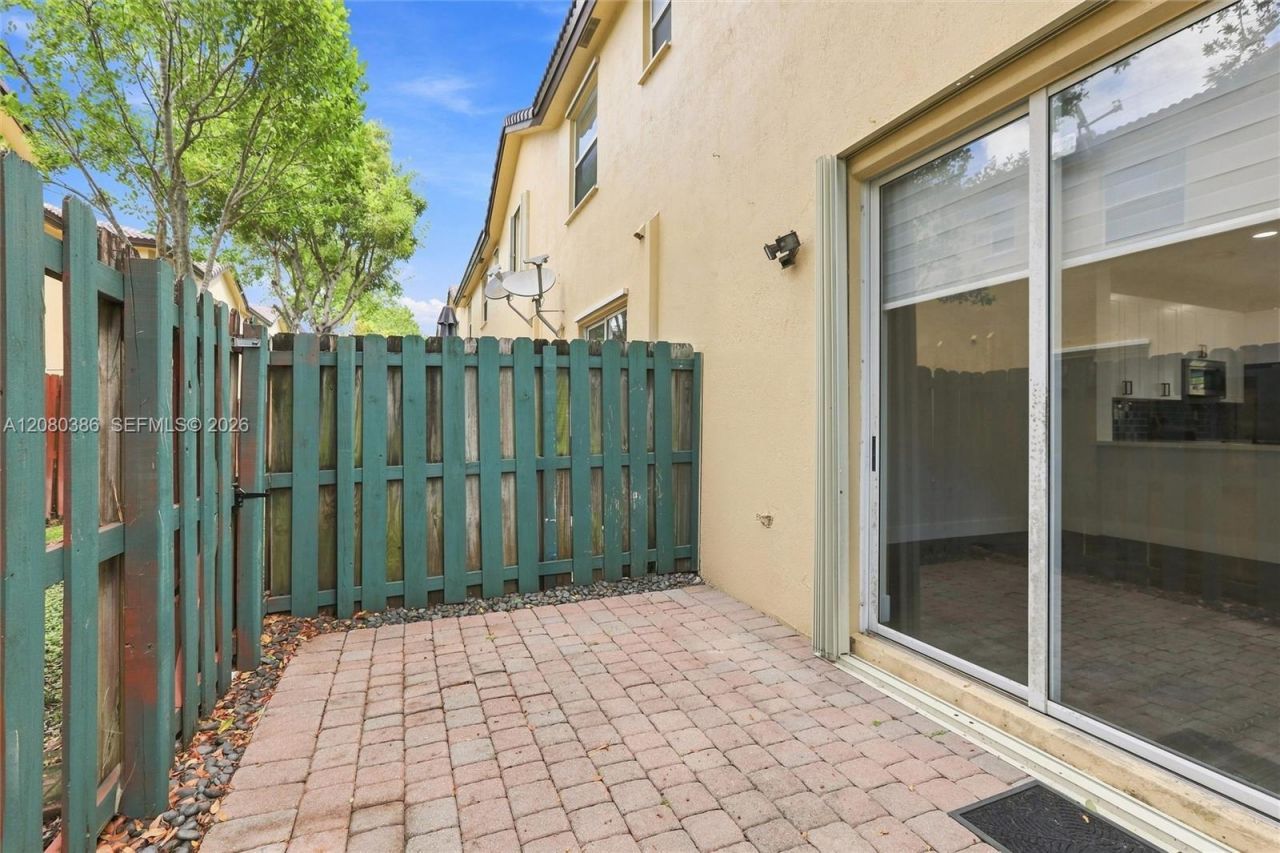 9145 SW 227th St , Unit 4, Cutler Bay, FL 33190 Photo