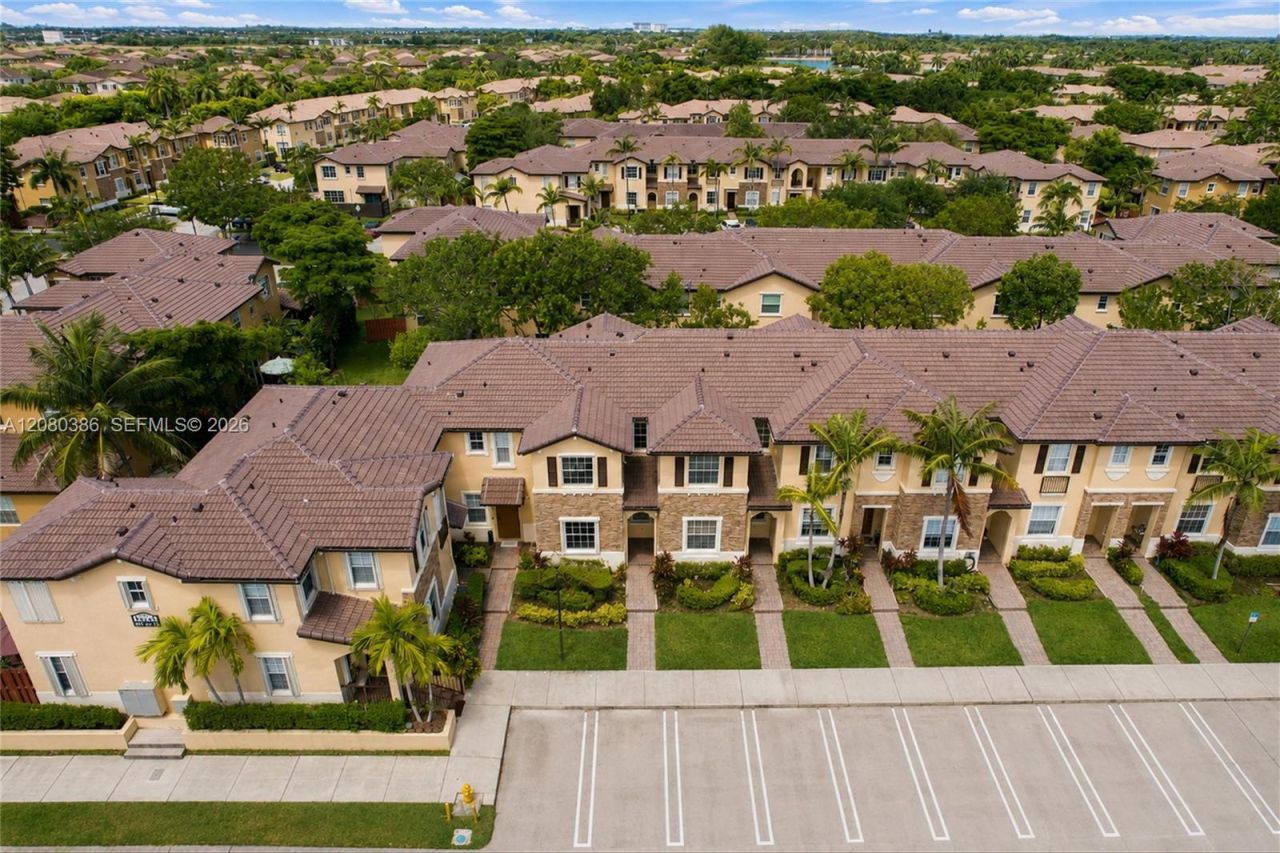 9145 SW 227th St , Unit 4, Cutler Bay, FL 33190 Photo