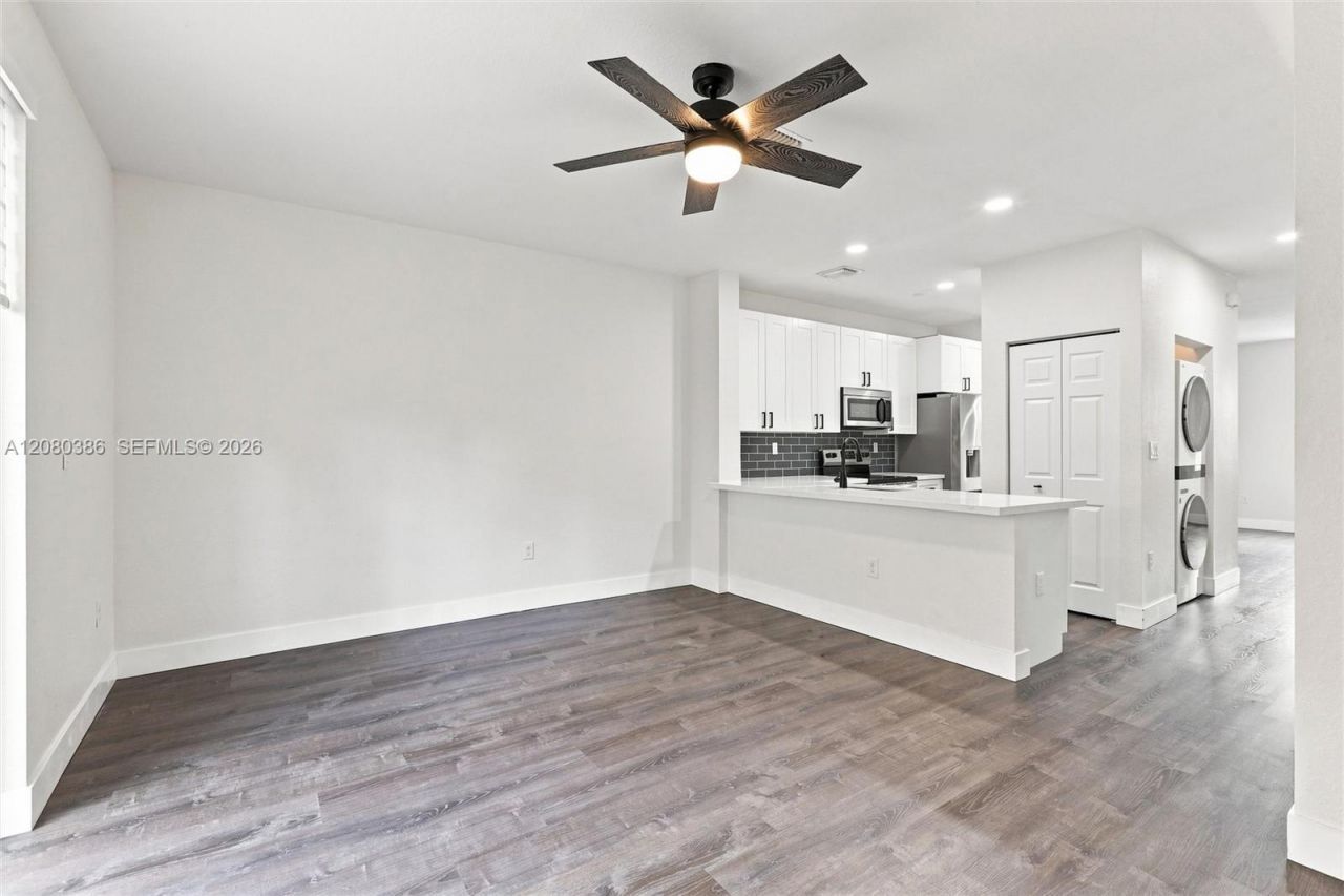 9145 SW 227th St , Unit 4, Cutler Bay, FL 33190 Photo