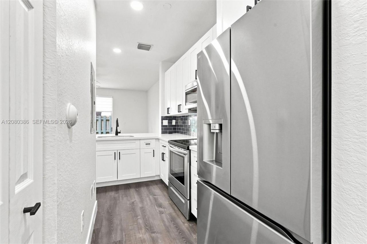 9145 SW 227th St , Unit 4, Cutler Bay, FL 33190 Photo