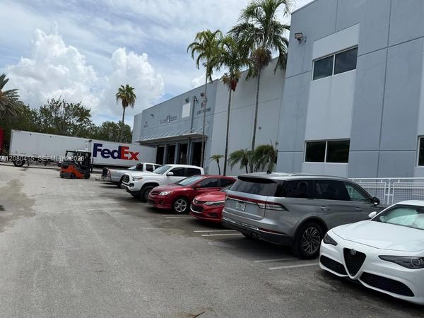 11450 NW 34th St, Unit 100, Doral, FL 33178