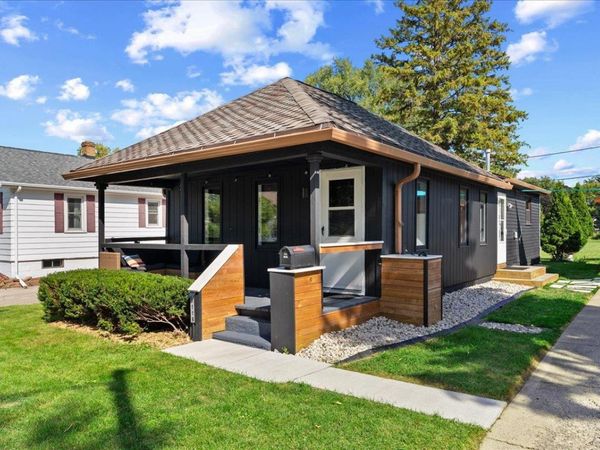 1116 LYNDON STREET, Green Bay, WI 54303