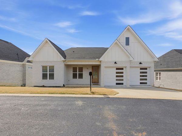 83 Tournay Circle, Little Rock, AR 72223