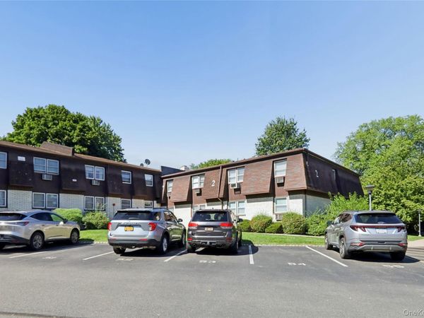 2 Church Lane , Unit I, Valley Cottage, NY 10989