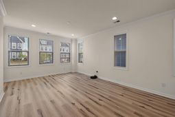 616 Southview Lane photo 4