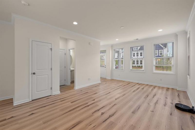 616 Southview Lane Photo 4